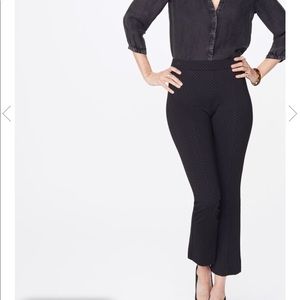 NWT NYDJ Bootcut Crop Pull-On Pants SIZE 8